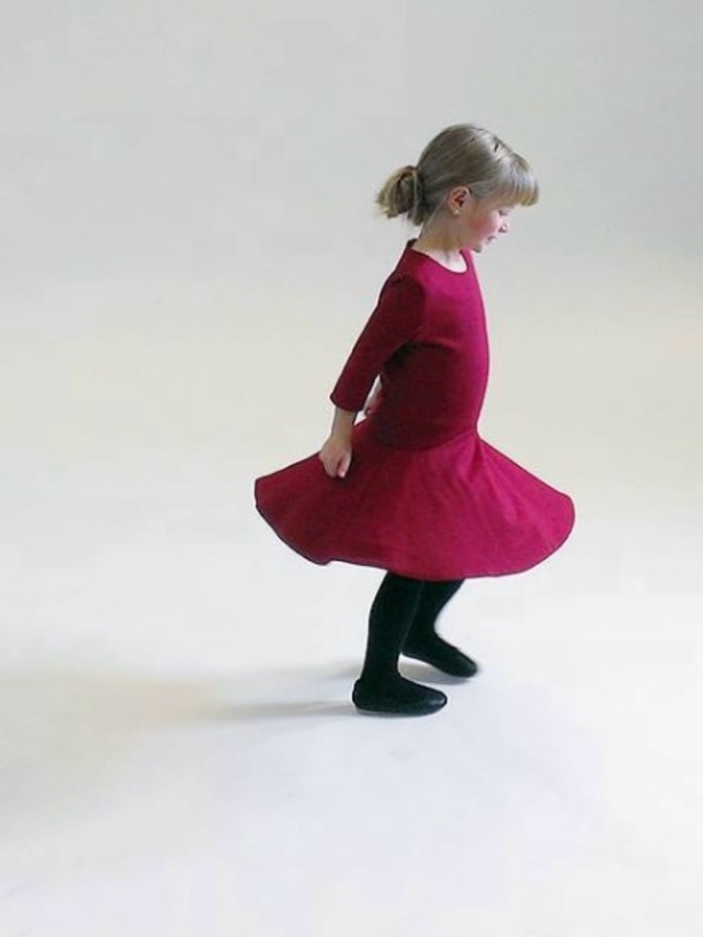Aisabobo Canada Jane Dress in Cranberry Red Size 8 (Girl)